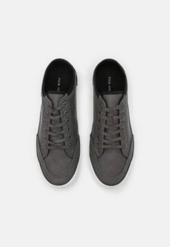 Pier One Sneakers Laag - Grey 11 Pier One Sneakers Laag - Grey -Pier One 121b9e5dccd84e7482b811a5f0f11ce0