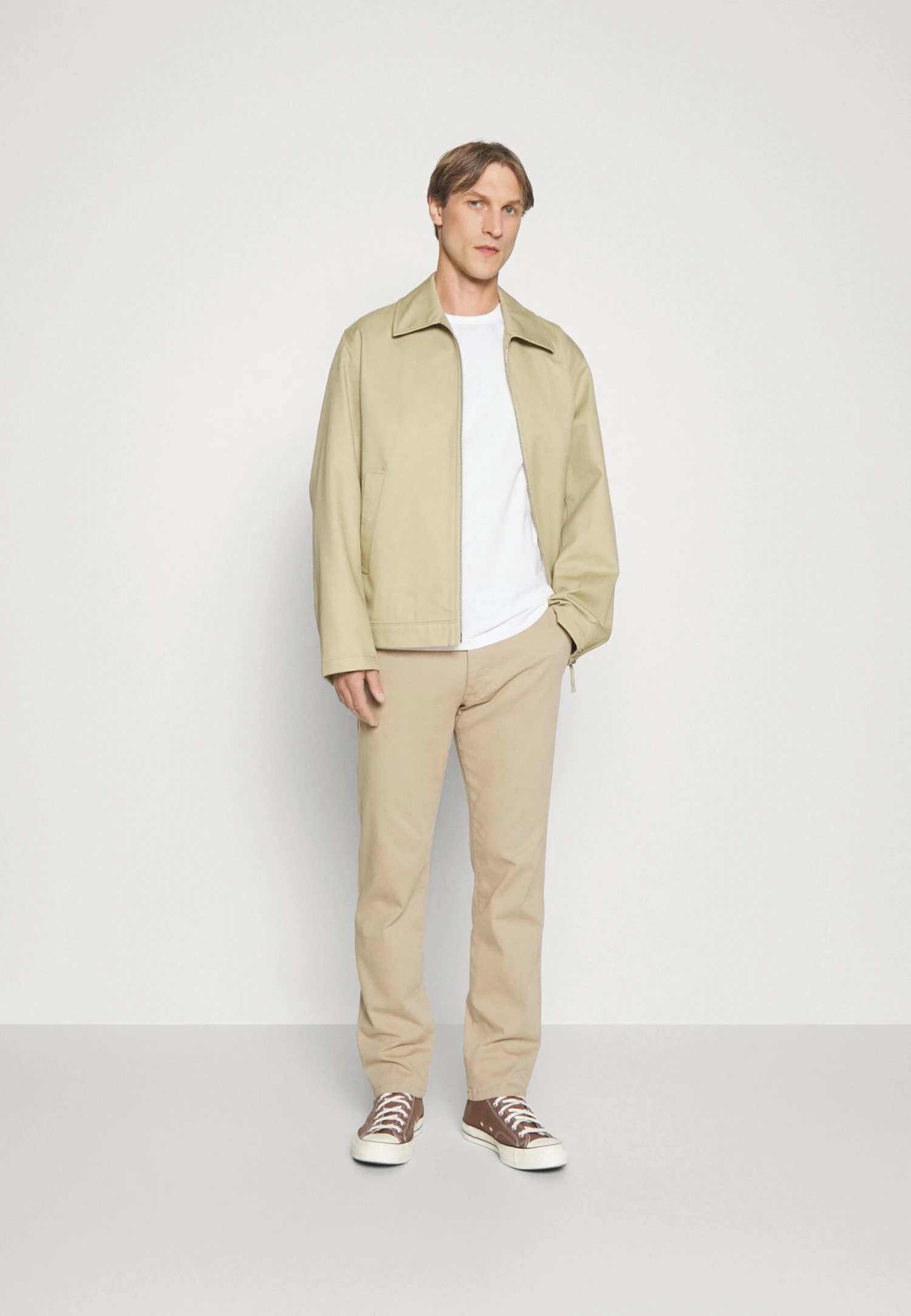 Pier One Longsleeve - White 3 Pier One Longsleeve - White