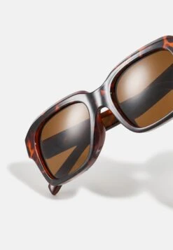 Pier One Unisex - Zonnebril - Black 17 Pier One Unisex - Zonnebril - Black -Pier One 1805d51941d84c3b9cd65a361bd6f258