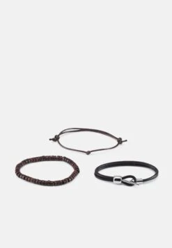 Pier One -Pier One 21d1edcb13a5414c8034f7116539dae3