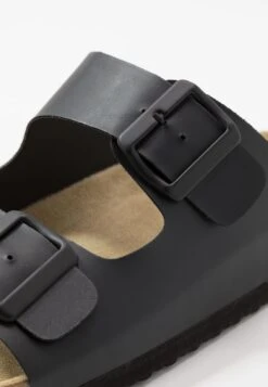 Pier One Unisex - Pantoffels - Black -Pier One 2c1088e9c35241008f77393ded163426