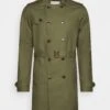 Pier One Trenchcoat - Olive 1 Pier One Trenchcoat - Olive -Pier One 2e7f2178342842f1b2f76033769cafa7