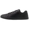 Pier One Unisex - Sneakers Laag - Black 2 Pier One Unisex - Sneakers Laag - Black -Pier One 4c6393a3f6ef4001abdc81df67bc85df