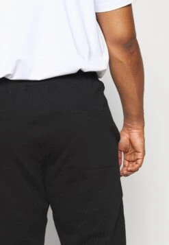 Pier One 2 Pack - Trainingsbroek - Black/Mottled Light Grey 15 Pier One 2 Pack - Trainingsbroek - Black/Mottled Light Grey -Pier One 683bc01bd23348d49e0dcf1c7b683939