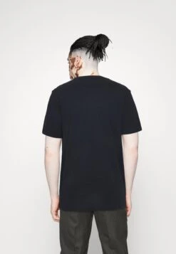 Pier One T-Shirt Print - Dark Blue -Pier One a451cdf03a834bbb8e942e813546bda7