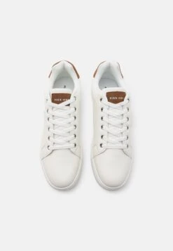 Pier One Sneakers Laag - White 11 Pier One Sneakers Laag - White -Pier One a459a37a54644a3aa05e27c6f0a40515