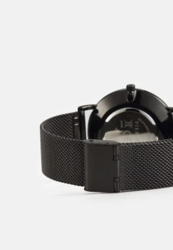 Pier One -Pier One c2471660bae14ff096aa1bf6d5c07970