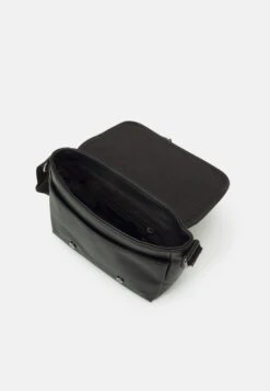 Pier One Unisex - Schoudertas -Black 8 Pier One Unisex - Schoudertas -Black -Pier One c8b3267bb4784f2bbcd3cf675ef176e0