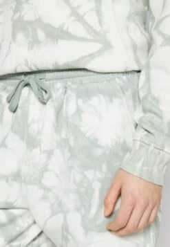 Pier One Shorts - Green -Pier One ddfcbbe17eeb496298c7947389116599