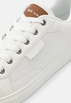 Pier One Sneakers Laag - White 13 Pier One Sneakers Laag - White -Pier One deb0204c481f45328622c04006a03e30