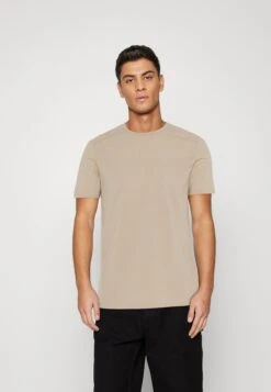 Pier One 7 Pack - T-Shirt Basic - Red/Silver/Royal Blue 17 Pier One 7 Pack - T-Shirt Basic - Red/Silver/Royal Blue -Pier One fe39ae75b633479faee55da599b1d865